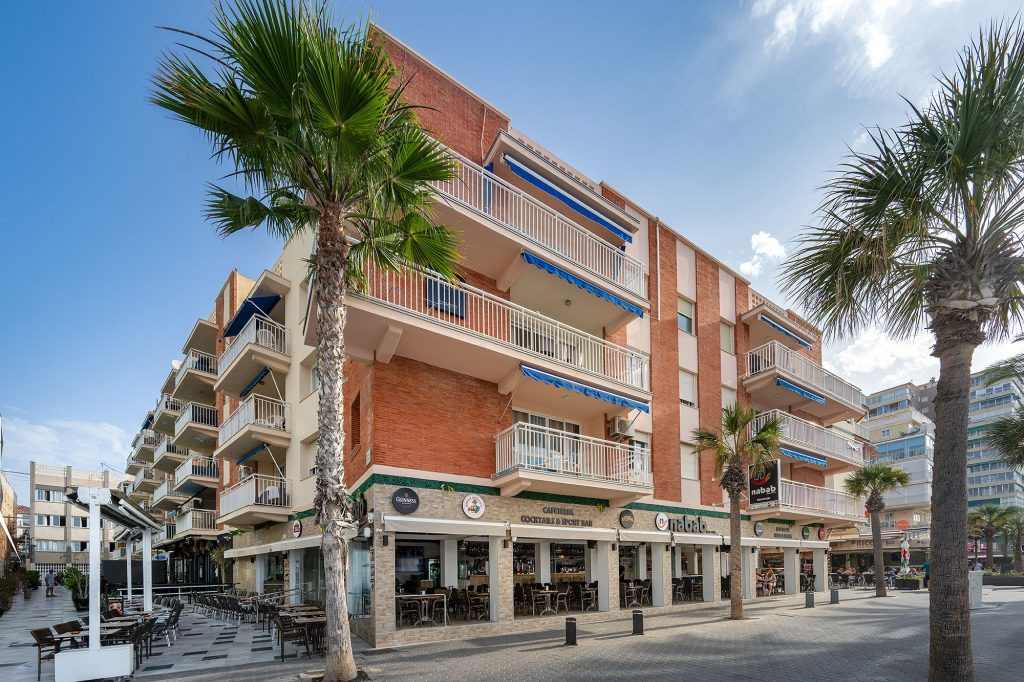Discover Mara Boutique Apartments in Benidorm, Spain, ideal for coastal living and relaxation.